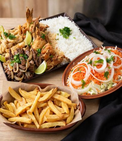 Almoço ou Jantar - (serve 2 a 3 pessoas)