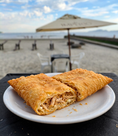 Pastel de Frango com Catupiry